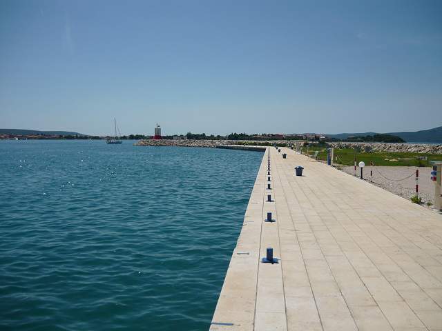 img00011.jpg