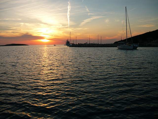 img00128.jpg