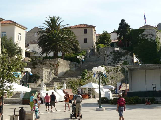 img00182.jpg