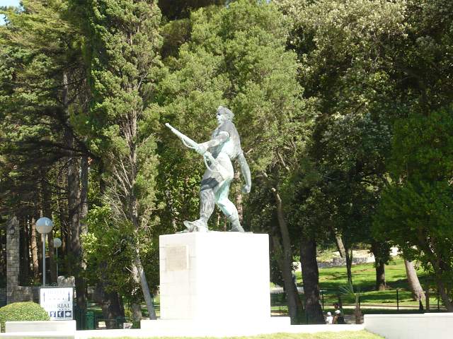 img00296.jpg