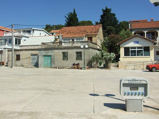 img00688.jpg