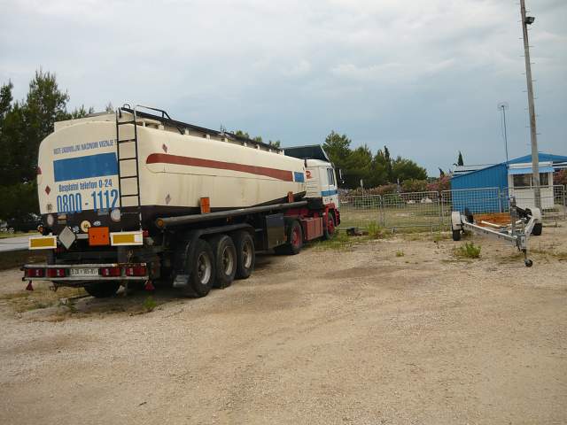 img00802.jpg