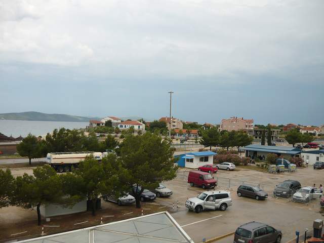 img00812.jpg