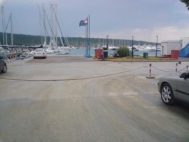 img00828.jpg