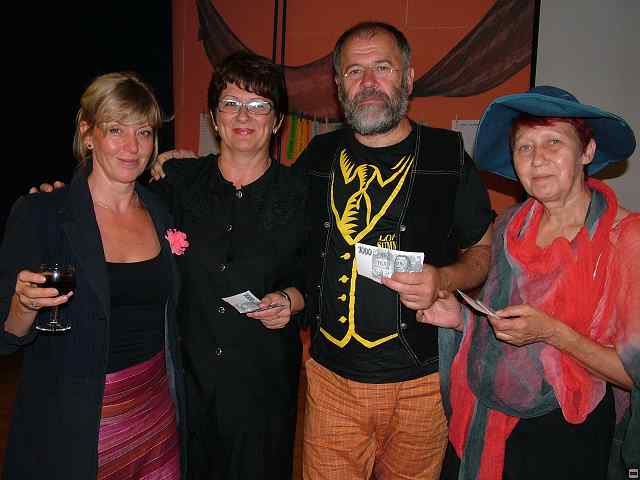 img00262.jpg